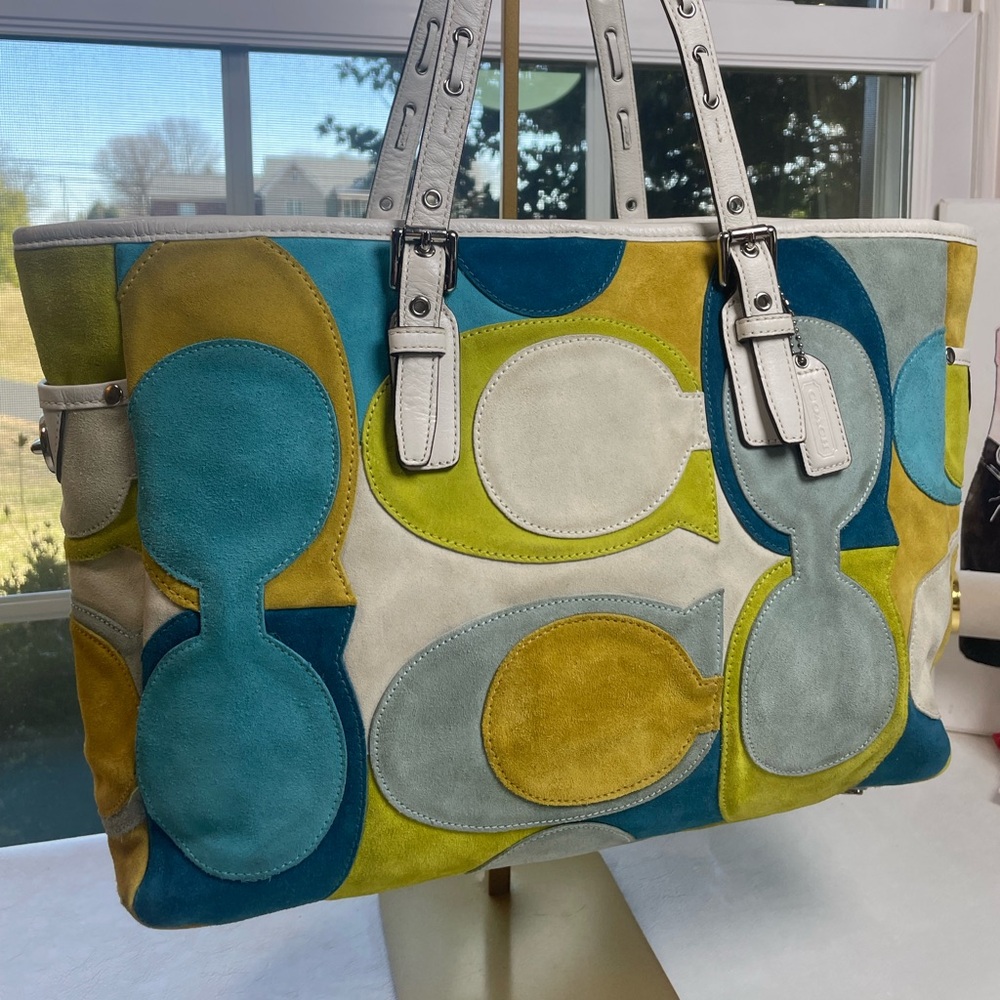 Coach Limited Edition Optic Signature C Suede Tote 🫐 🍋🟩 - Picture 4 of 17